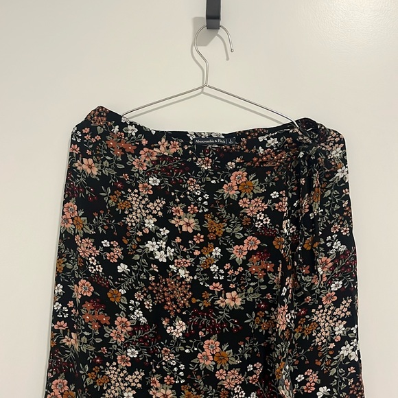 Floral print skirt - Picture 1 of 4